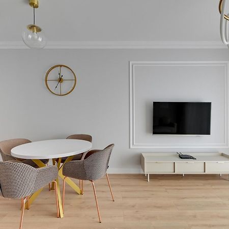 Angielska Grobla 5 Apartments Deluxe Old Town Гданск Екстериор снимка